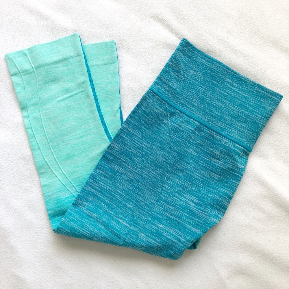 Blue ombré leggings